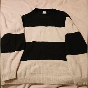 H&M Black and Cream Crewneck Sweater
